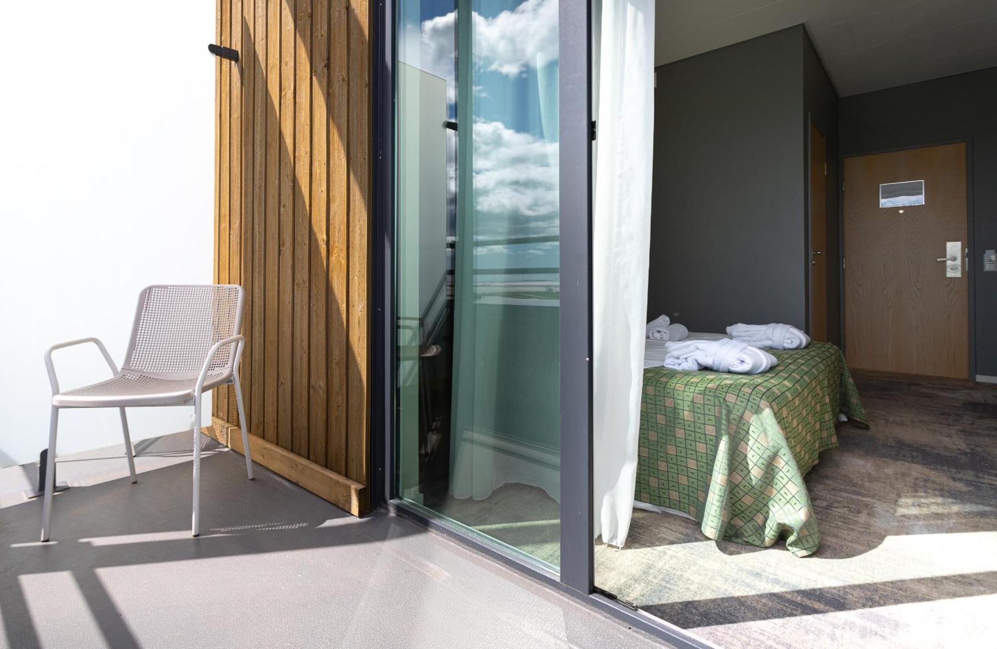 Meri Seaside & 3* Kuressaare